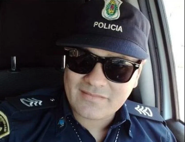 POLICIA