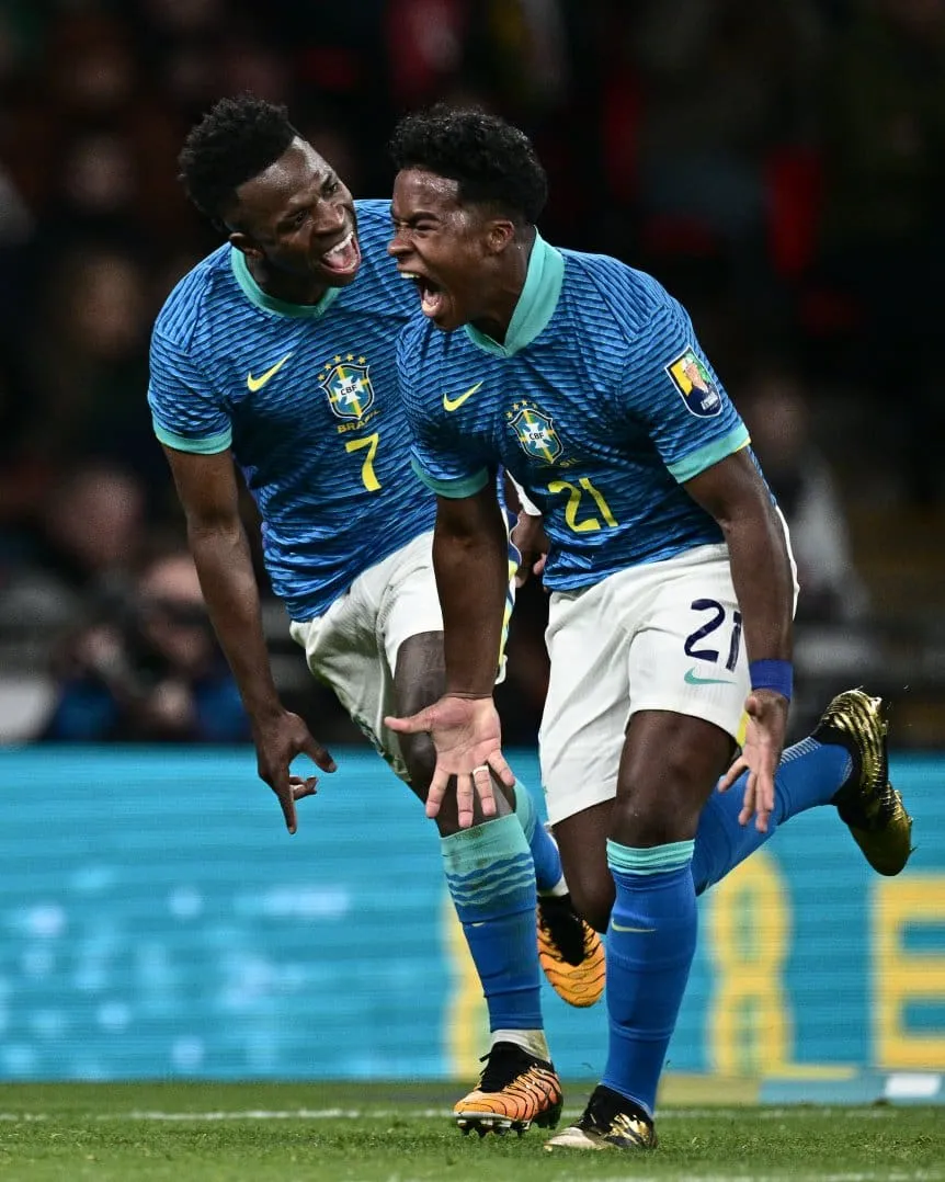 vinicius-juniors-y-endrick_w862