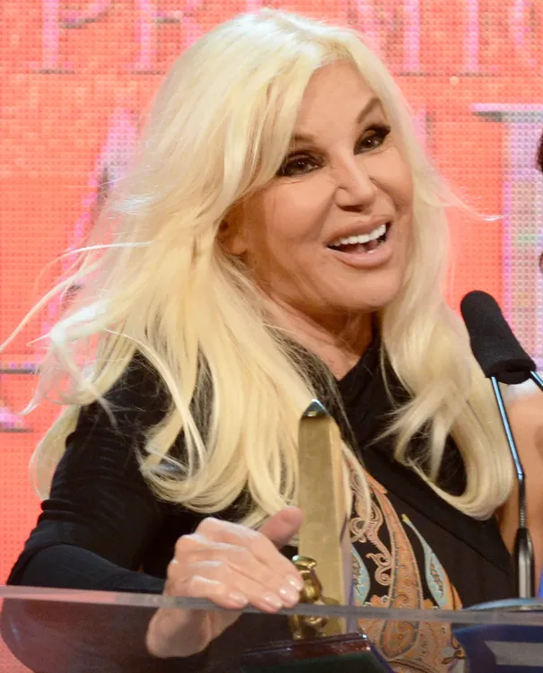 Susana_Gimenez_2_(cropped)