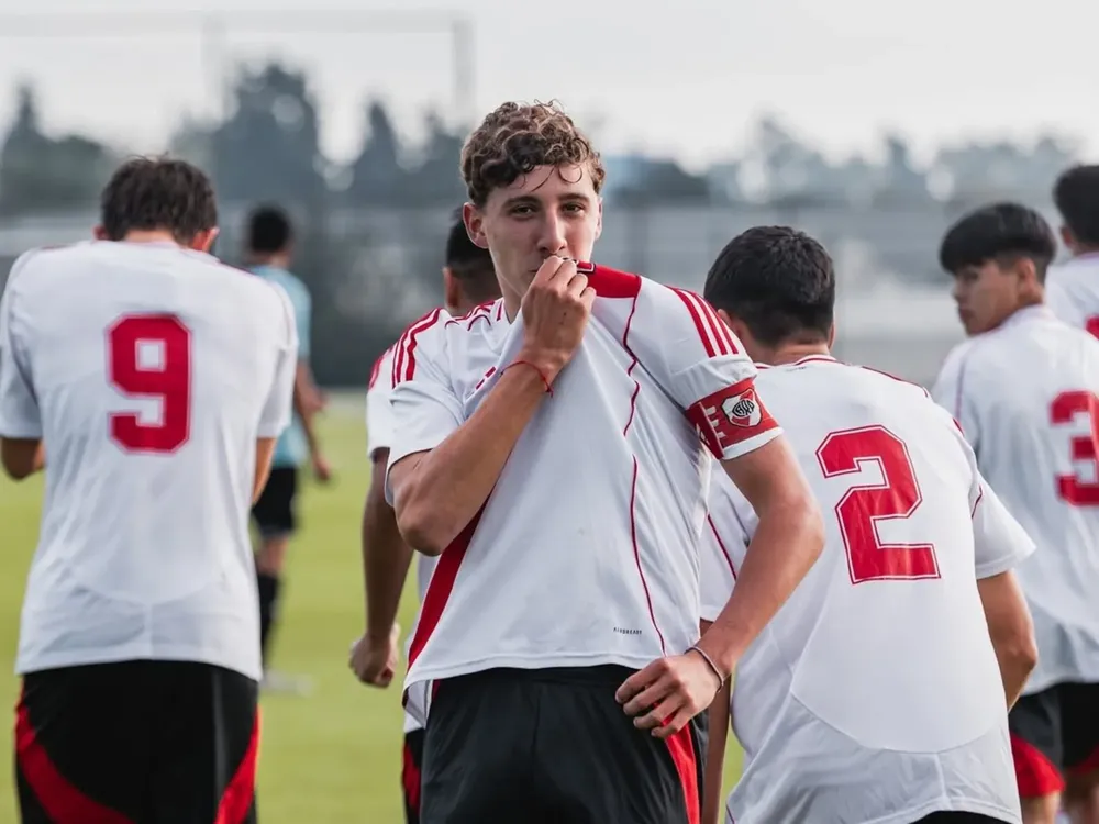 8Np7Xo3--_2000x1500__1