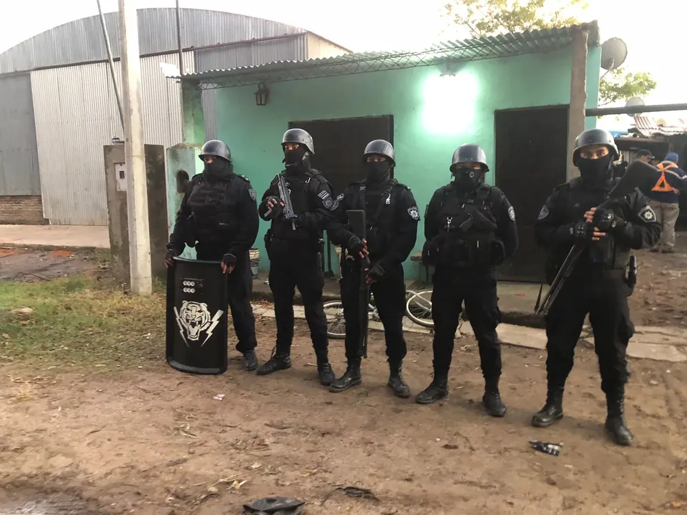 d978998b-2853-41a2-ba7d-d842e979a5a9