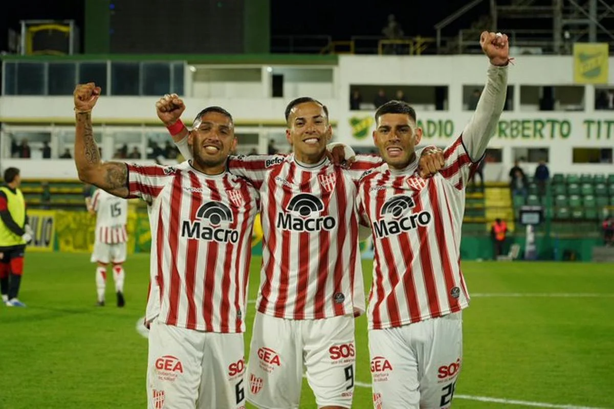 Instituto empata con Riestra y busca acercarse a la Sudamericana
