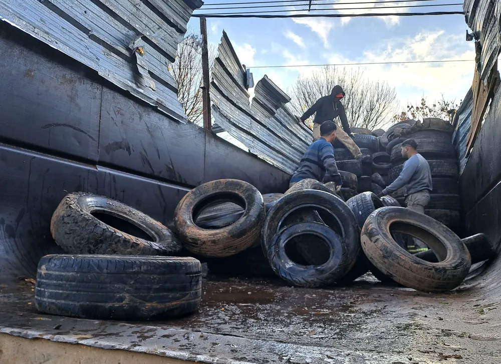 a0dc7cdf-08c9-43ea-9ee3-bdba09c4e60e