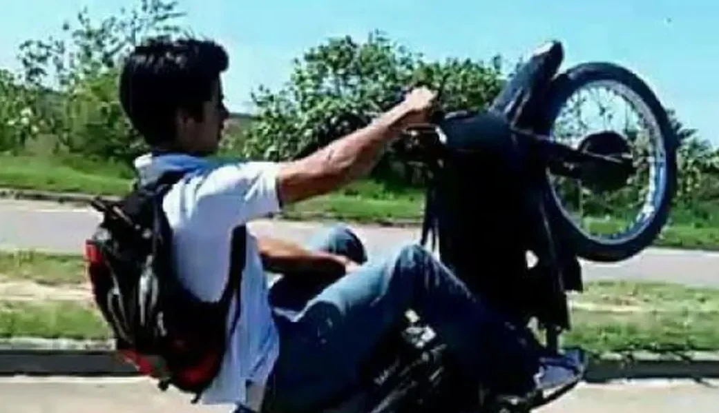 Dos años sin conducir para un motociclista tras chocar en Venado