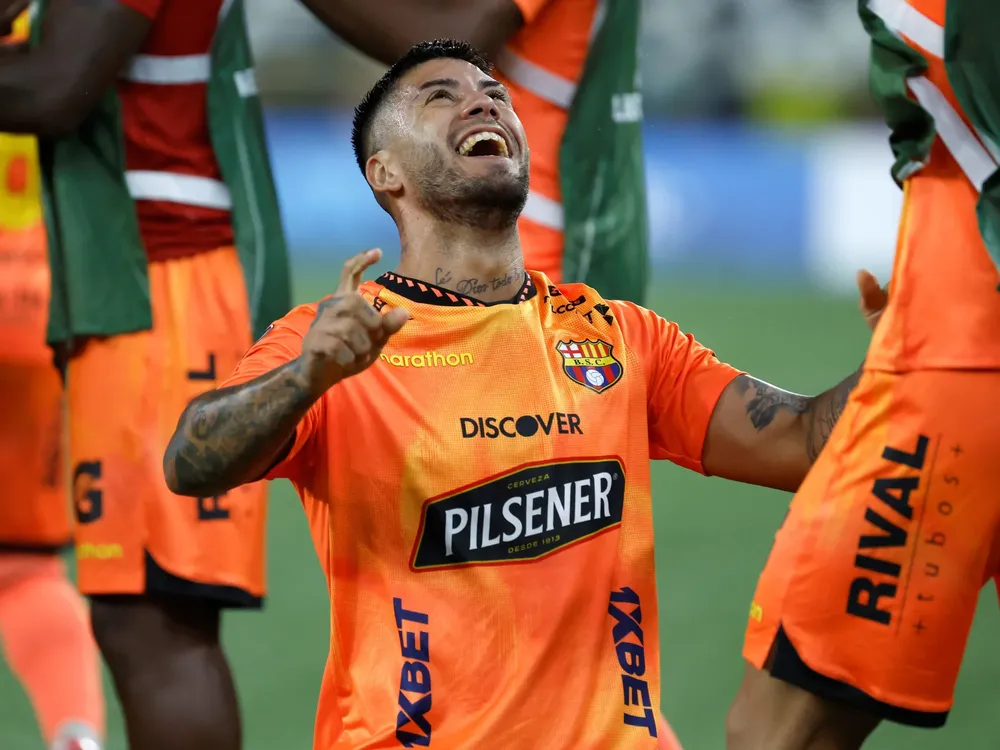 ySBmY0V0E_2000x1500__1