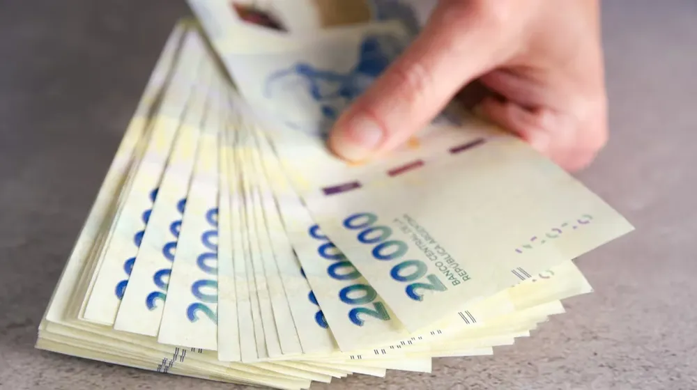 del-sector-publico-al-registrado-como-quedaron-los-salarios-en-relacion-con-la-inflacion-en-mayo-foto-ilustrativaadobe-stock-Z3DAWFUJ75DFLP72CF7CICFI5I