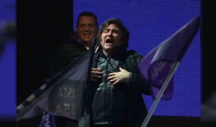 milei-festeja-694bf8eb8637e-69502e2435849