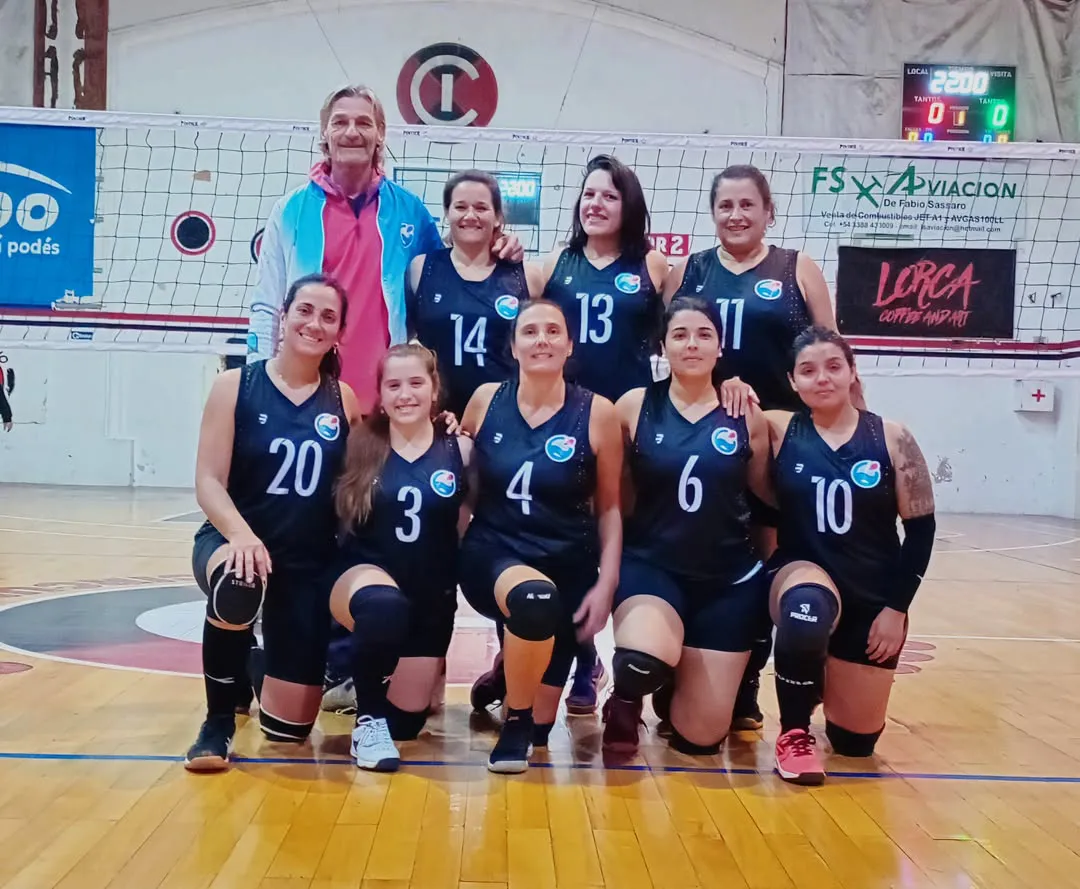 El equipo femenino del Taller de Vóley de la Municipalidad de Villa Cañás tuvo un gran desempeño en la segunda fecha del torneo de Maxivóley Femenino Zona Sur 2025, que organiza la Asociación del Sur Oeste San