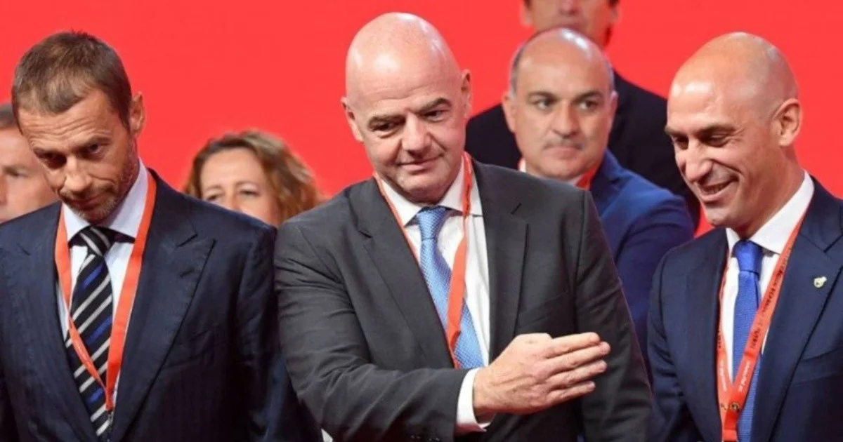 Infantino pidió disculpas y dio por cerrado el proyecto de inversión
