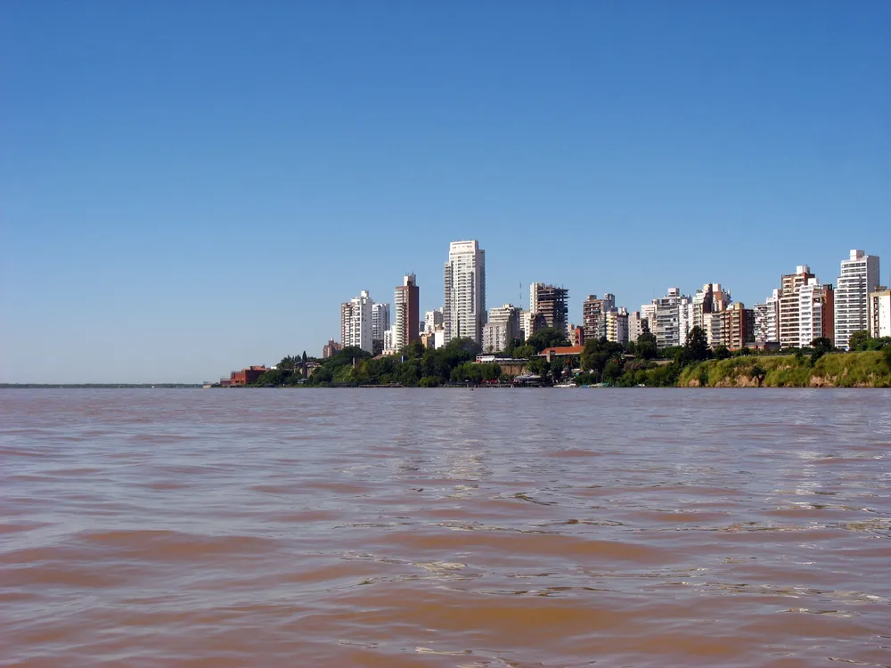 Rosario_desde_el_Rio_Parana