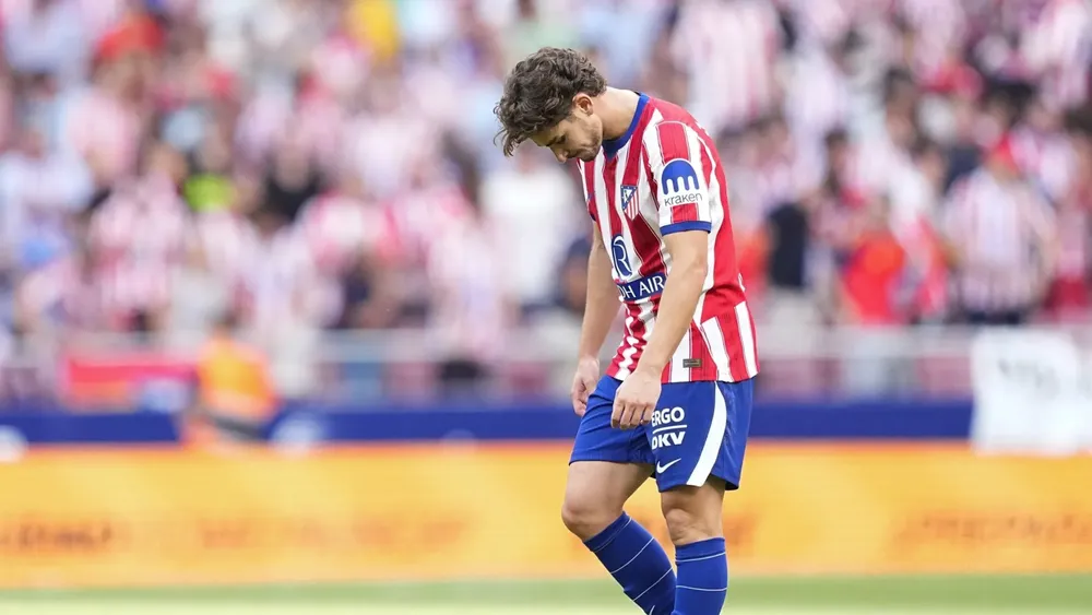 julian-alvarez-cabizbajo-durante-el-atletico-villarreal-16-9-aspect-ratio-default-0_da39