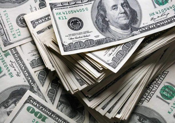istockphoto-1008861200-612x612 (1)