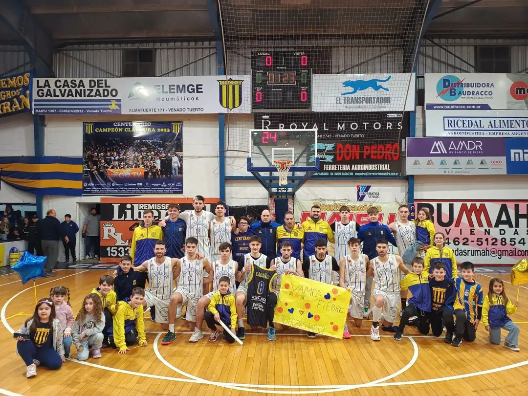 UNO MÁS CENTENARIO DE MI VIDA   Centenario le ganó 71-61 a Olimpia y puso la serie 2-1 a su favor!   Es el martes @centenariobasquet   TODOS JUNTOS, SIEMPRE! VAMOS CENTENARIO DE MI VIDA!