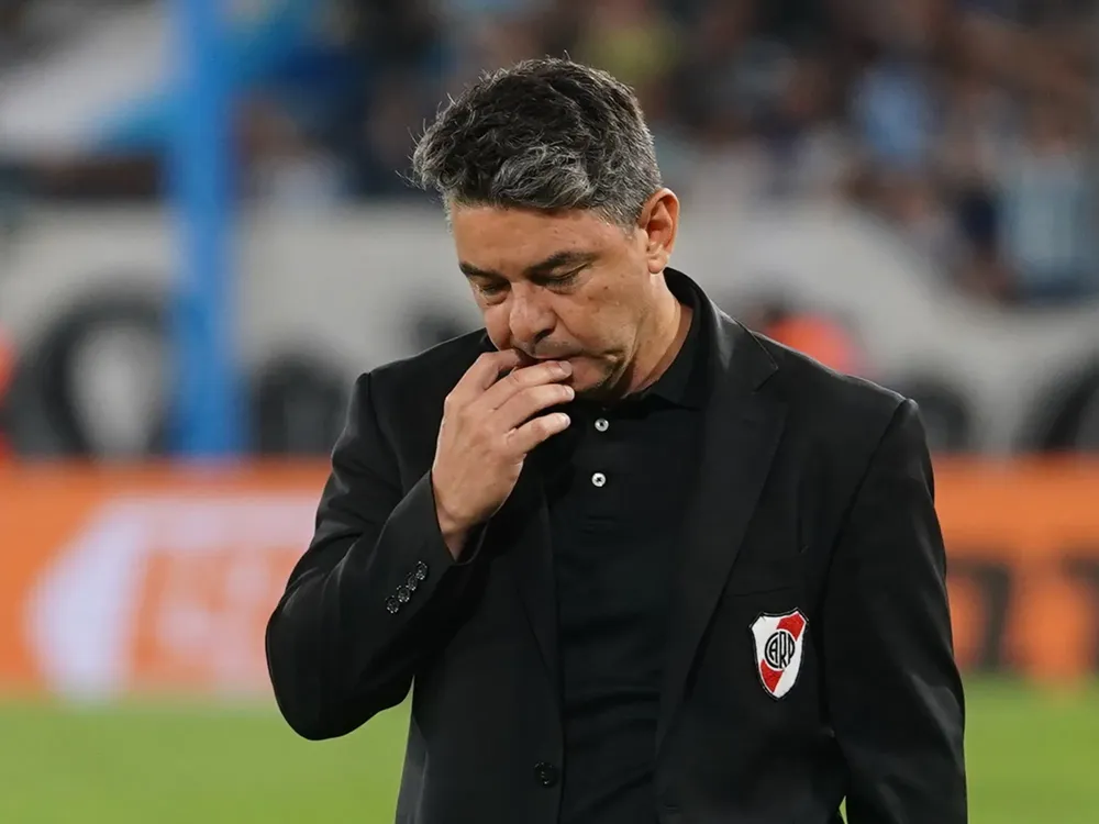 PZP7L9EgB_2000x1500__1