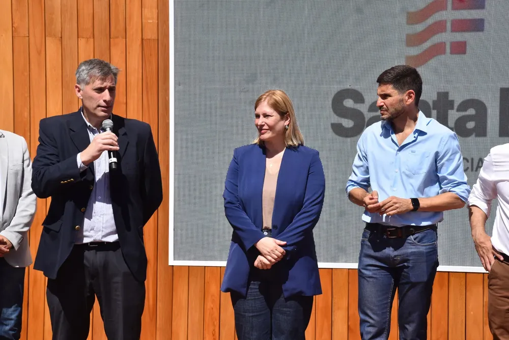 5efbd9ec-67d3-48d6-8167-61122238af62