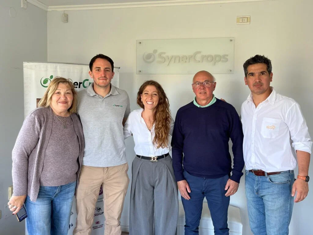 Viviendas y obras escolares marcaron la recorrida de Galnares por Sancti Spíritu