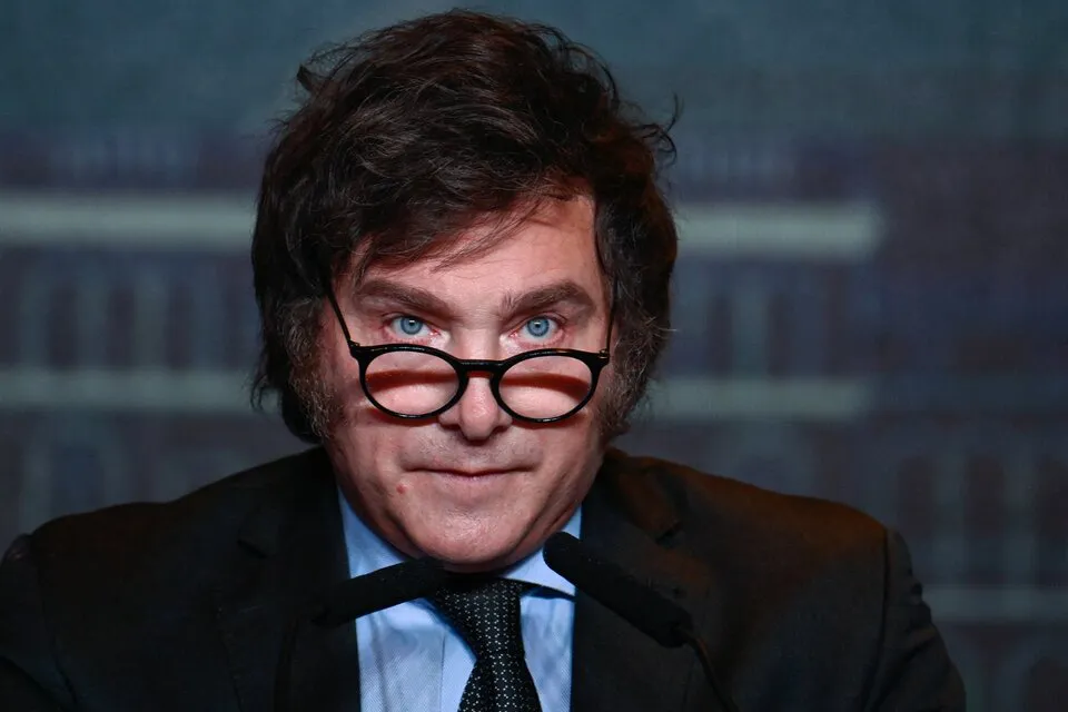 833459-397225d0-9825-4885-b1fb-87b6b24a11e2_0