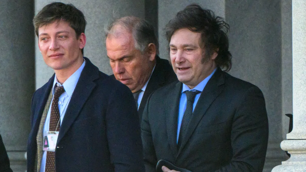 santiago-caputo-mileipng