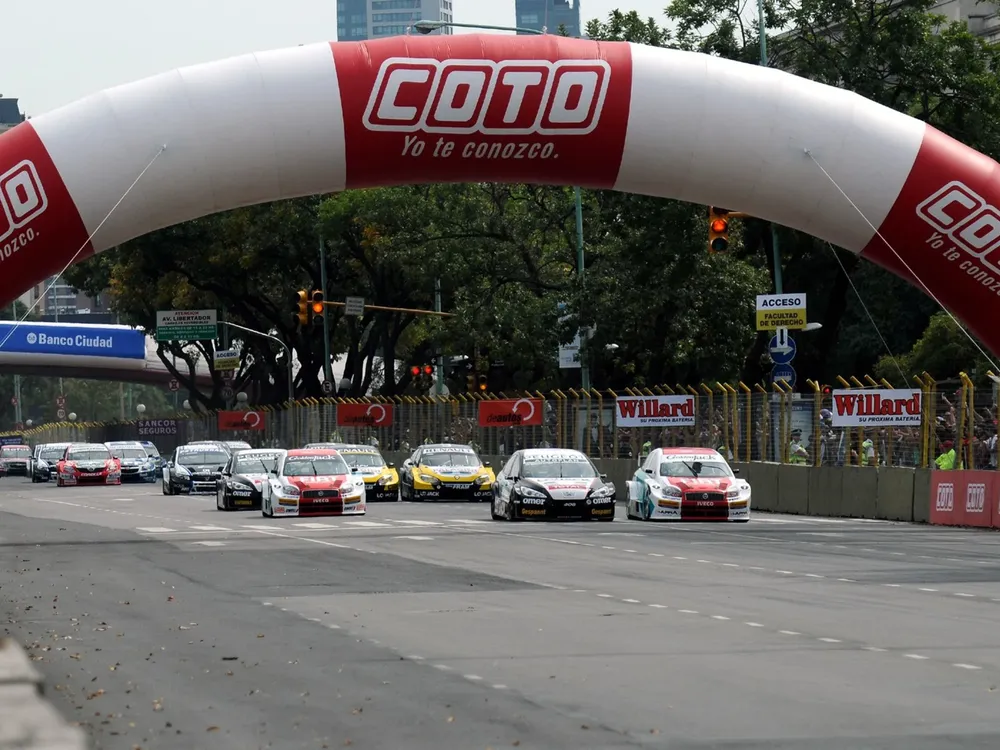 C-SRMVE9c_2000x1500__1