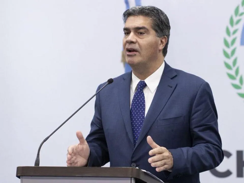 jorge-capitanich-mario-firmenich-20211110-1267444_1_crop1696377362456