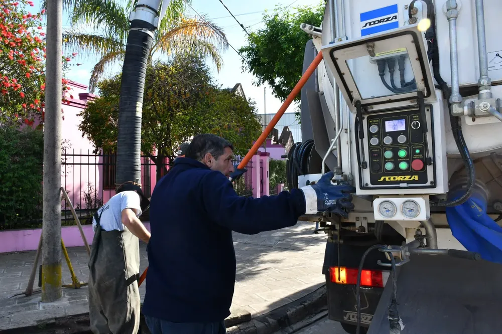 Venado Tuerto refuerza la limpieza de desagües para prevenir anegamientos