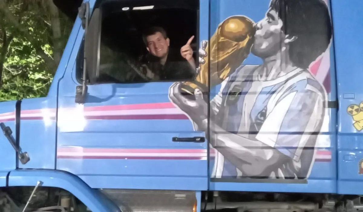 camion-maradona-tano-roblesjpg