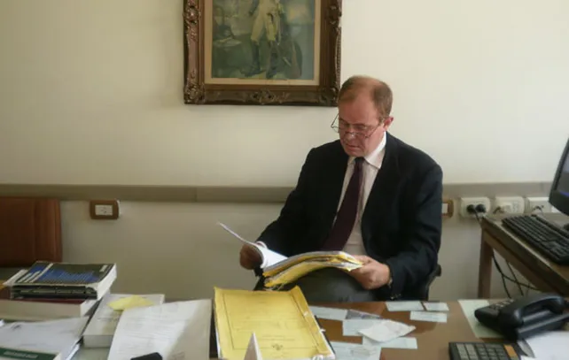 el-fiscal-eduardo-lago-tiene-asignada-custodia-las-toe